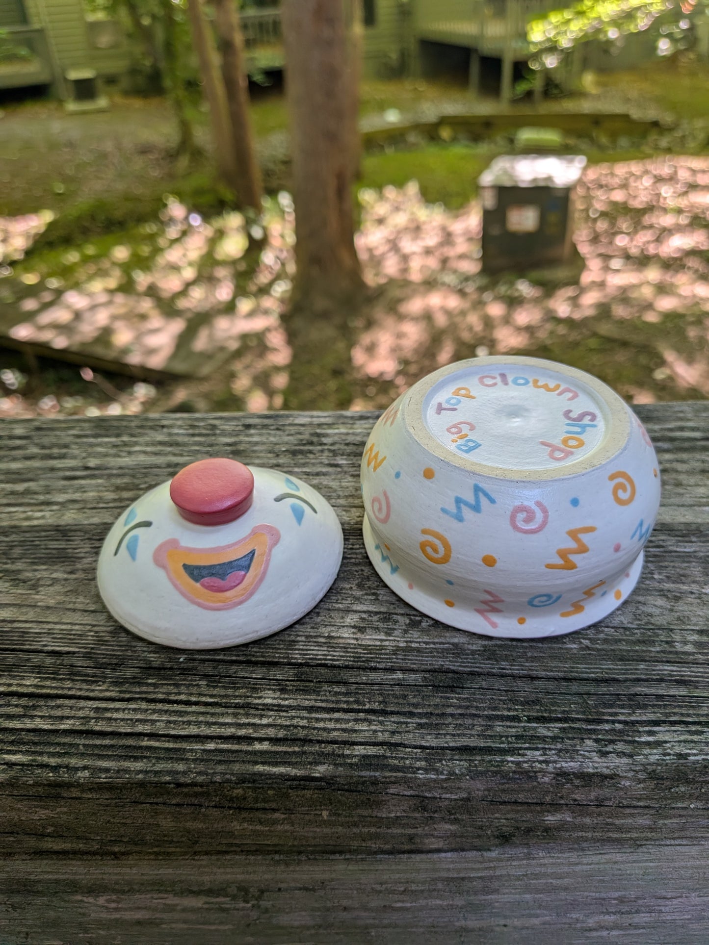 Confetti Clownister (satin finish)