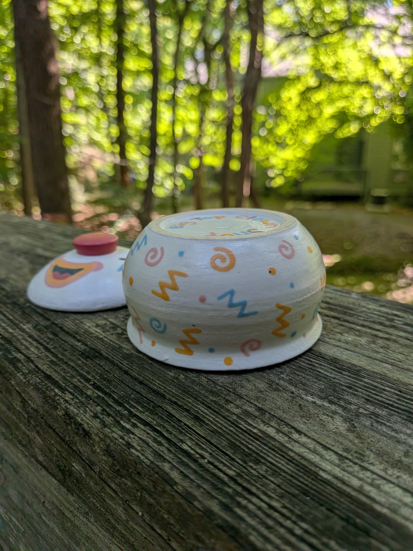 Confetti Clownister (satin finish)